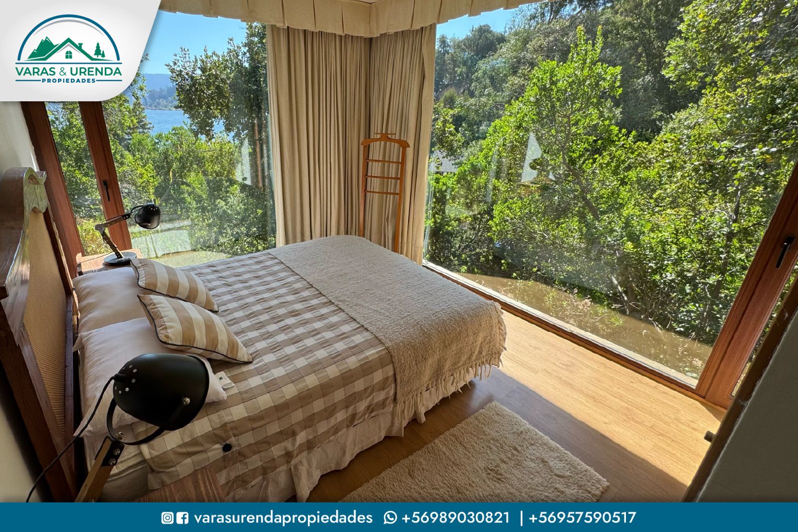 Se Vende espectacular casa de 421 m2 en terreno de 12.040 m2 con 80 metros frente al Lago Vichuquén – VII región