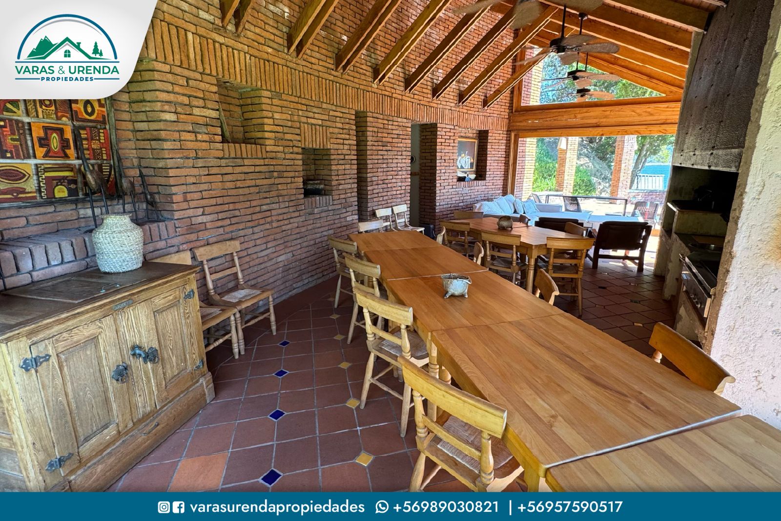 Se Vende espectacular casa de 421 m2 en terreno de 12.040 m2 con 80 metros frente al Lago Vichuquén – VII región