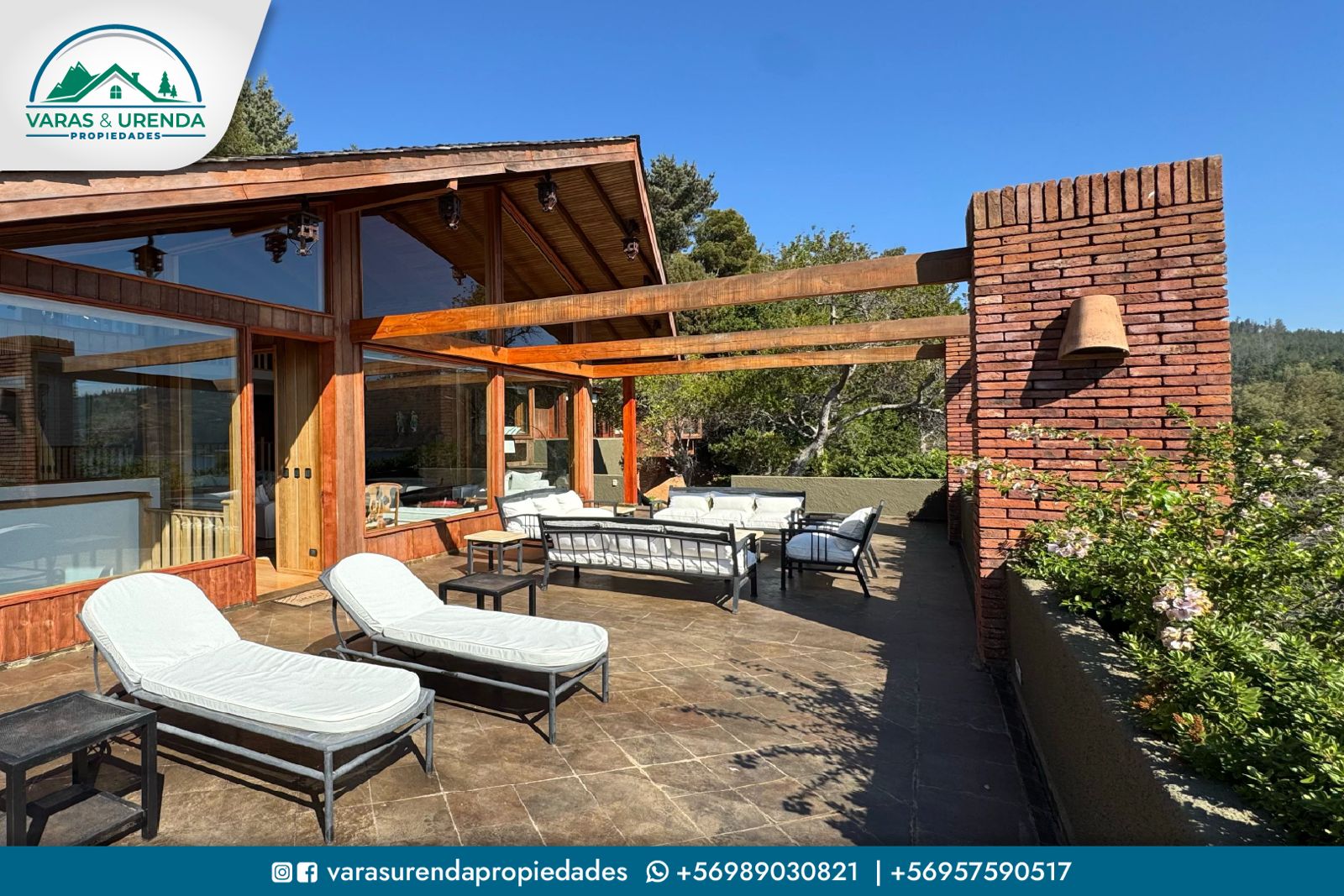 Se Vende espectacular casa de 421 m2 en terreno de 12.040 m2 con 80 metros frente al Lago Vichuquén – VII región