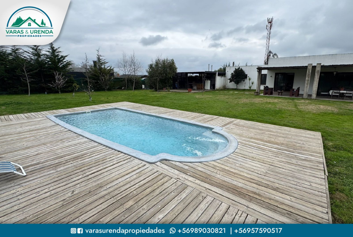 Se Vende casa de 255 m2 de construcción sólida en Los Niches, Curicó