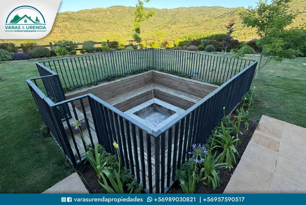 Se Vende excelente casa de 246 m2 en Loteo Casa Parque, Curicó