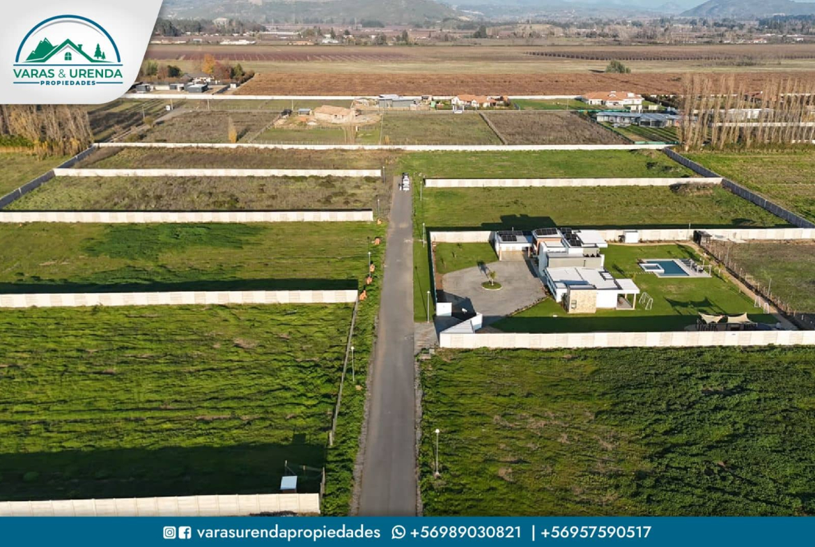 Se Vende excelente sitio plano de 5.000 m2 en Condominio El Madroño km 1,5, Zapallar-Curicó