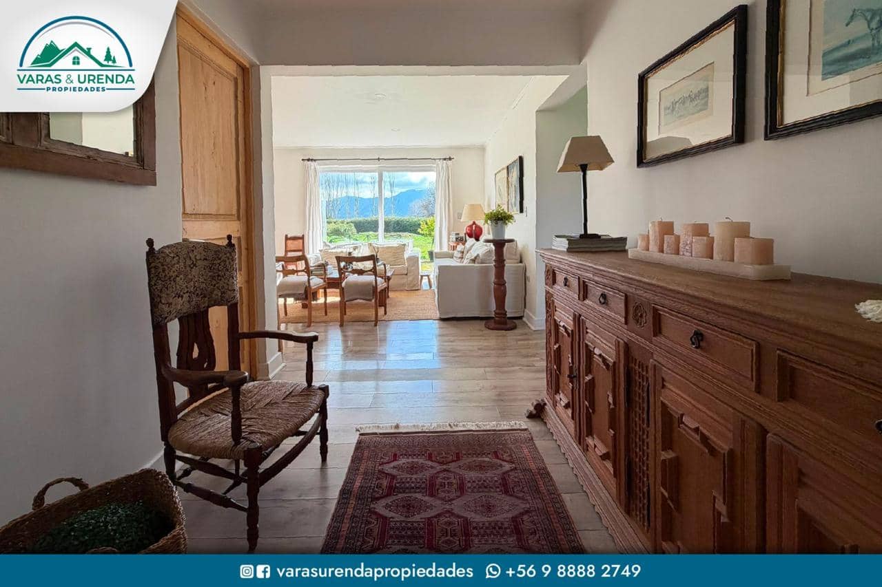 Se Vende casa de 200 m2 en Teno, Sector Rincón de Morales