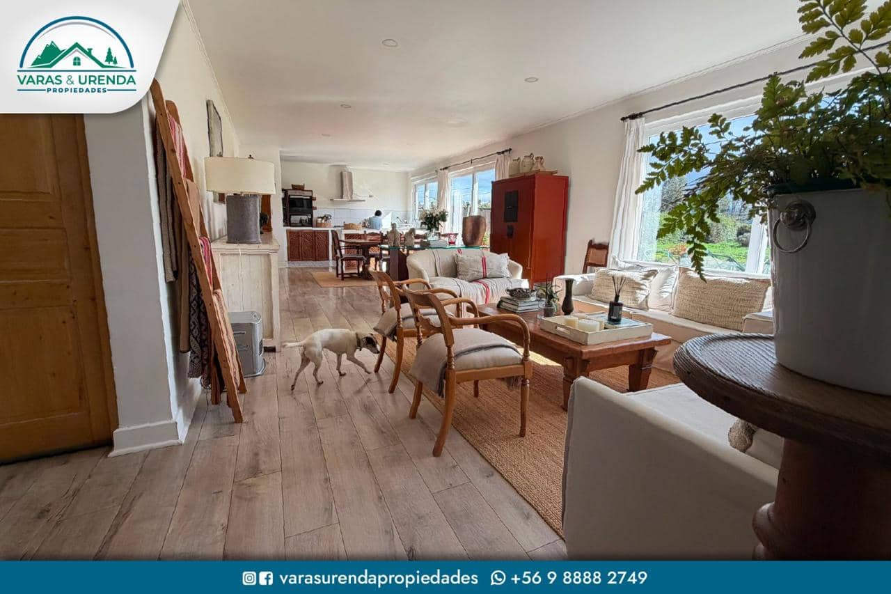 Se Vende casa de 200 m2 en Teno, Sector Rincón de Morales