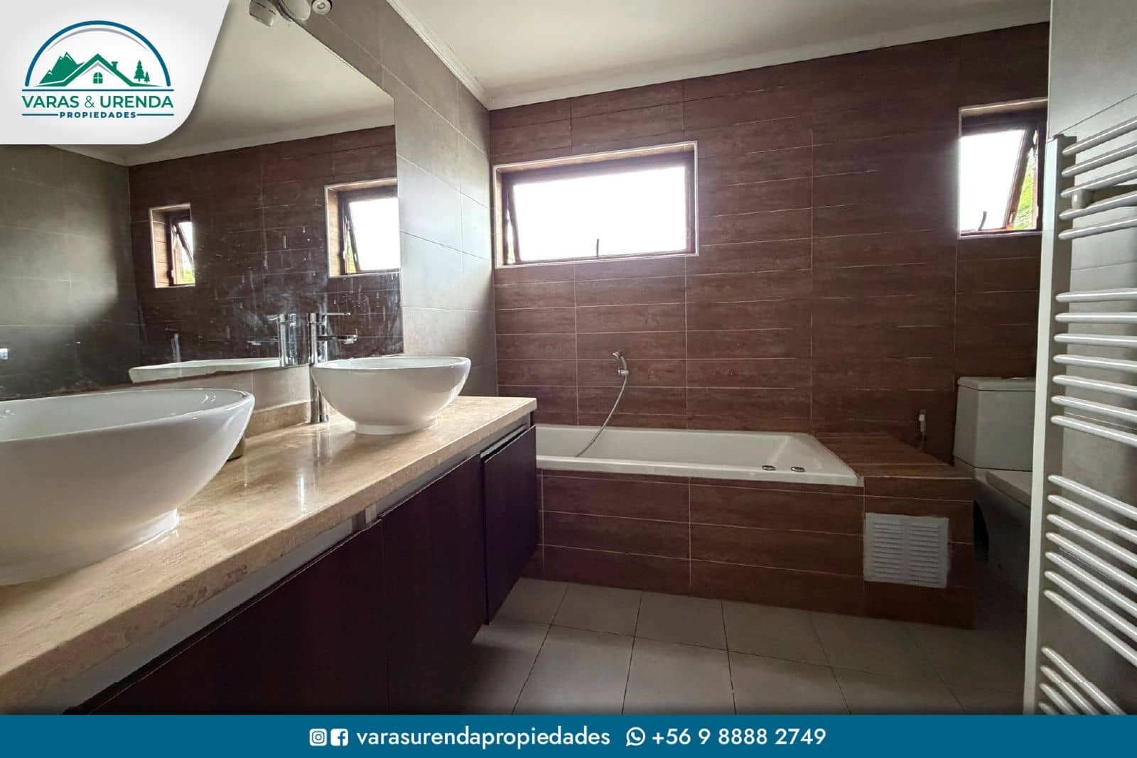 Se Vende casa 330 m2 en sitio 5.000  m2 en Alto de Zapallar, Curicó