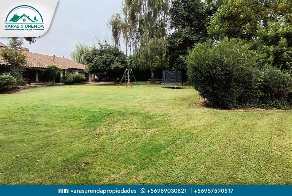 Se Vende espectacular casa estilo chilena de 450 m2 en Hacienda de Teno, Curicó